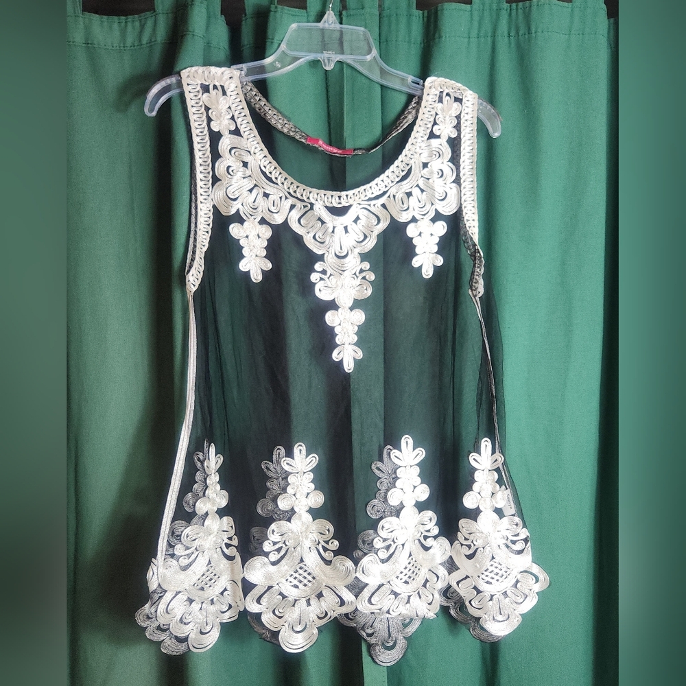 EUC Somya Elegant Sheer Black and White Embroidered Women's Top